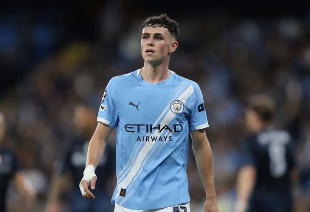 传中, 斯凯利禁区, 福登禁区内 传中, 斯凯利禁区, 福登禁区内