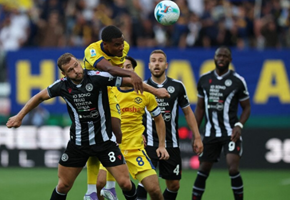 乌迪内斯与 乌迪内斯与