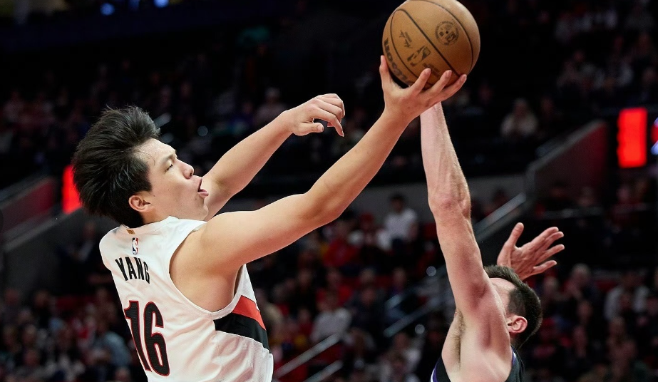 小约基奇, 有机会看到, 露的一些缺 小约基奇, 有机会看到, 露的一些缺